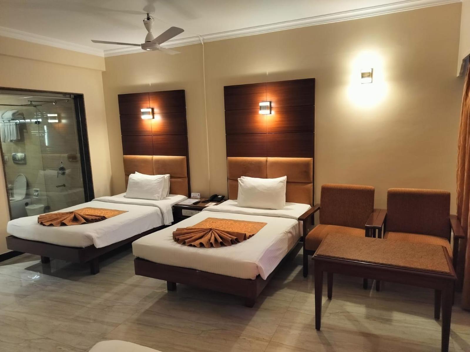 Shenbaga Hotel And Convention Centre Pondicherry Eksteriør bilde